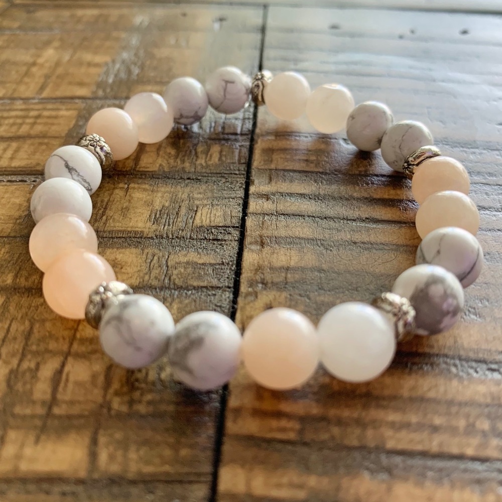 8mm Pink Aventurine & Howlite Chakra Bracelet - Picture 9 of 9